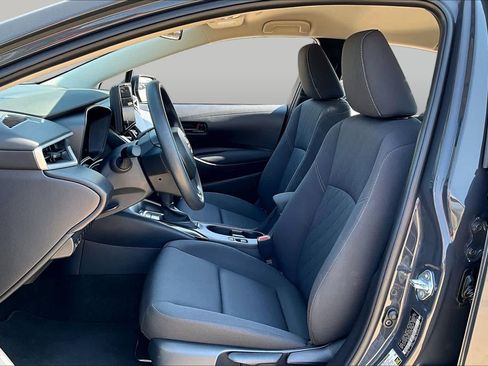 Used 2026 Toyota Corolla LE w/ LE Premium Package FWD image 8