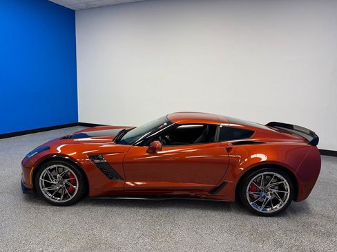 Used 2016 Chevrolet Corvette Z06 w/ 2LZ Preferred Equipment Group RWD image 8