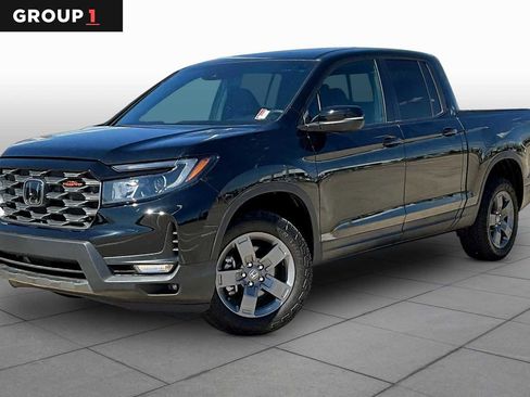 Certified 2025 Honda Ridgeline TrailSport image 1