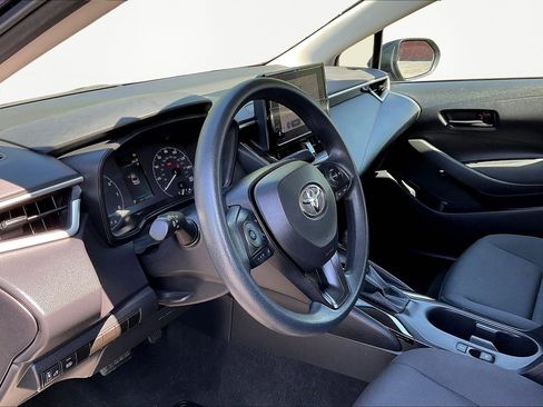 Used 2024 Toyota Corolla LE image 18