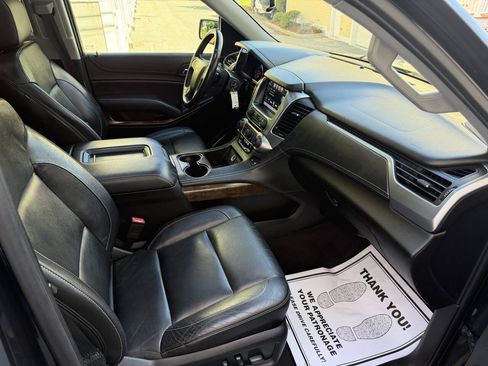 Used 2019 Chevrolet Tahoe LT AWD/4WD image 16