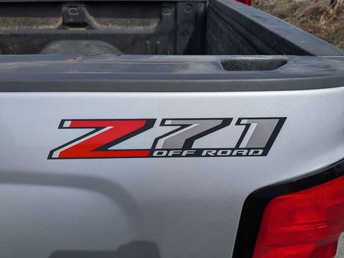 Used 2019 Chevrolet Silverado 1500 LT w/ All Star Edition image 9