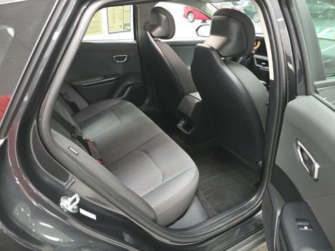 Used 2025 Kia K4 LXS image 10