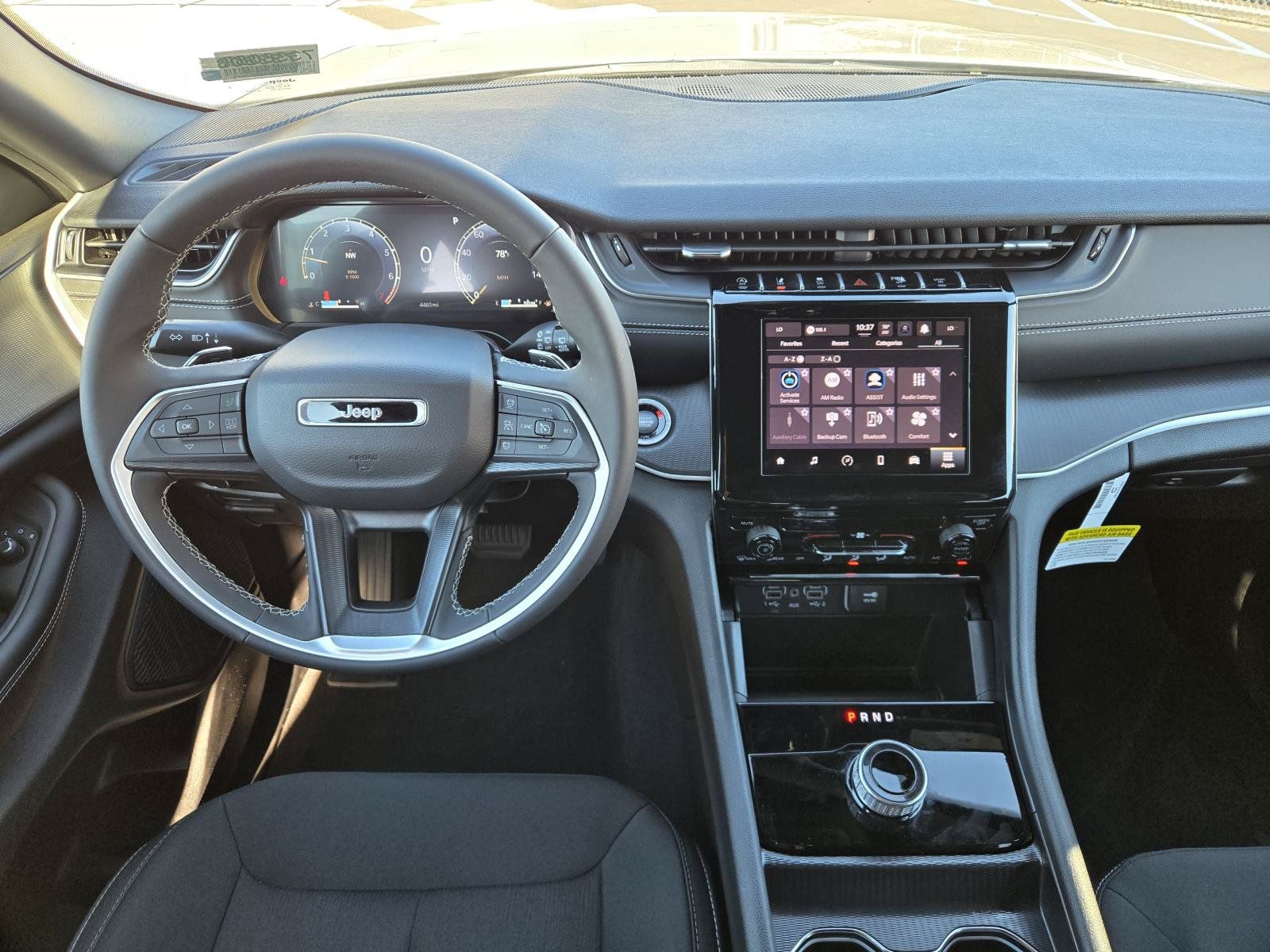 Used 2025 Jeep Grand Cherokee Laredo X RWD image 6