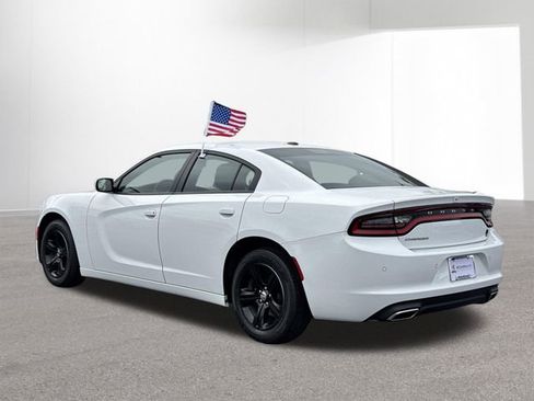 Used 2022 Dodge Charger SXT RWD image 30
