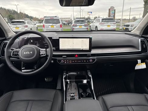 New 2025 Kia Sorento SX image 13