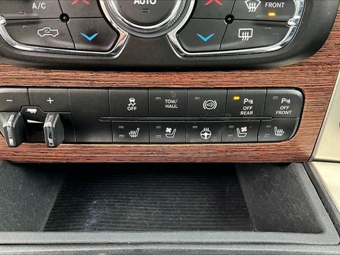 Used 2018 RAM 2500 Laramie image 73