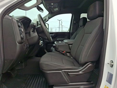 Used 2023 Chevrolet Silverado 2500 Custom w/ Custom Convenience Package image 13