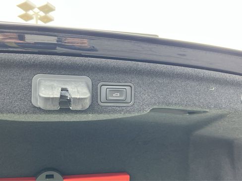 Used 2013 Audi A8 L 3.0T w/ Driver Assistance Pkg image 25