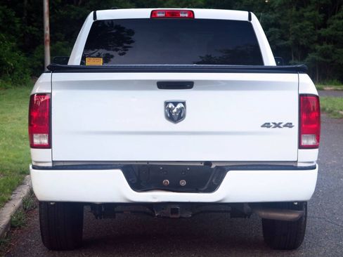 Used 2017 RAM 1500 Express AWD/4WD image 30