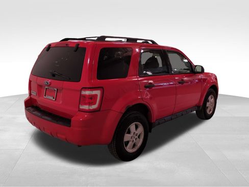 Used 2009 Ford Escape XLT image 4