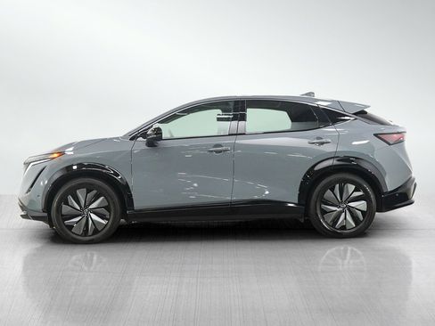Used 2025 Nissan Ariya Platinum AWD/4WD image 2