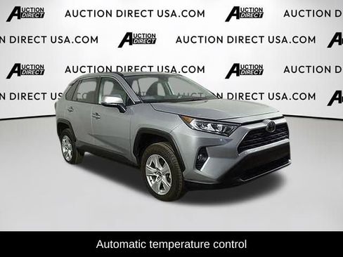Used 2021 Toyota RAV4 XLE image 2