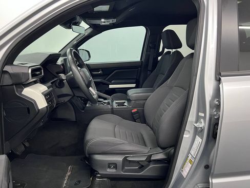 Used 2024 Toyota Tacoma TRD Off-Road AWD/4WD image 5