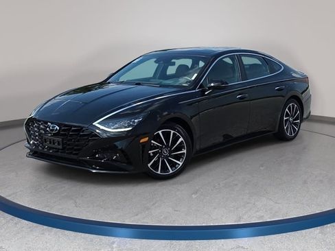 Used 2023 Hyundai Sonata Limited w/ Cargo Package FWD image 1