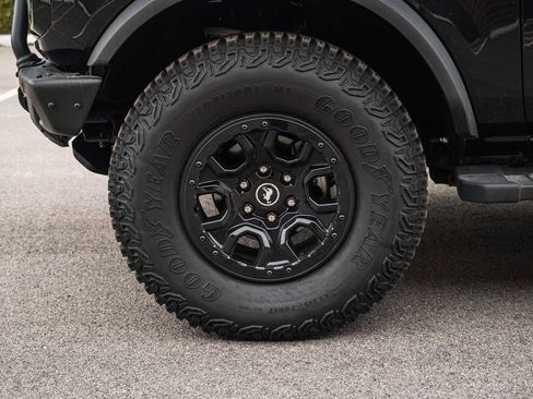 Used 2022 Ford Bronco Wildtrak AWD/4WD image 15