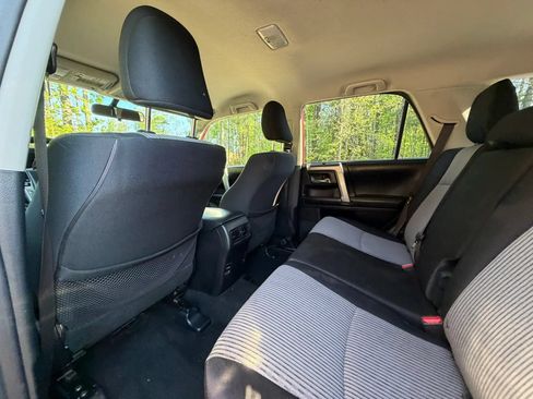 Used 2014 Toyota 4Runner SR5 AWD/4WD image 13