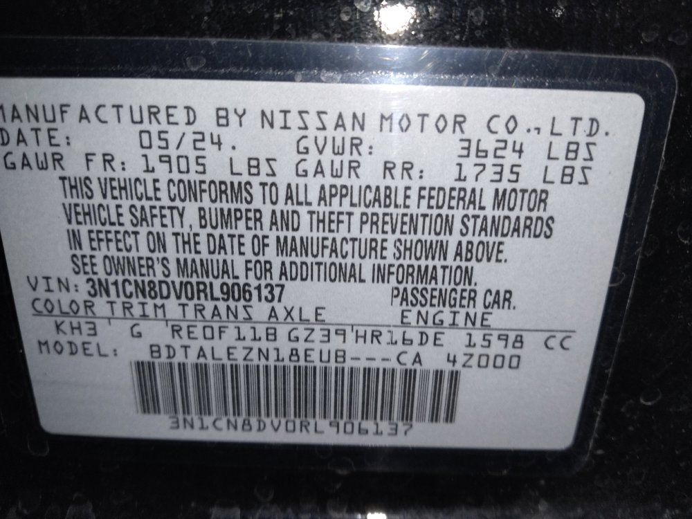 Used 2024 Nissan Versa S w/ Trunk Package FWD image 33