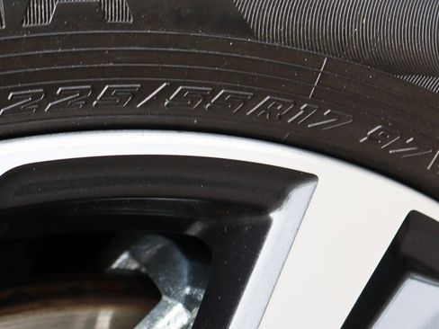 Used 2023 Subaru Legacy Premium image 40