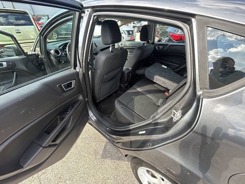 Used 2016 Ford Fiesta SE FWD image 7