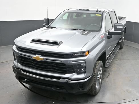 New 2026 Chevrolet Silverado 2500 Custom w/ Custom Value Package AWD/4WD image 32