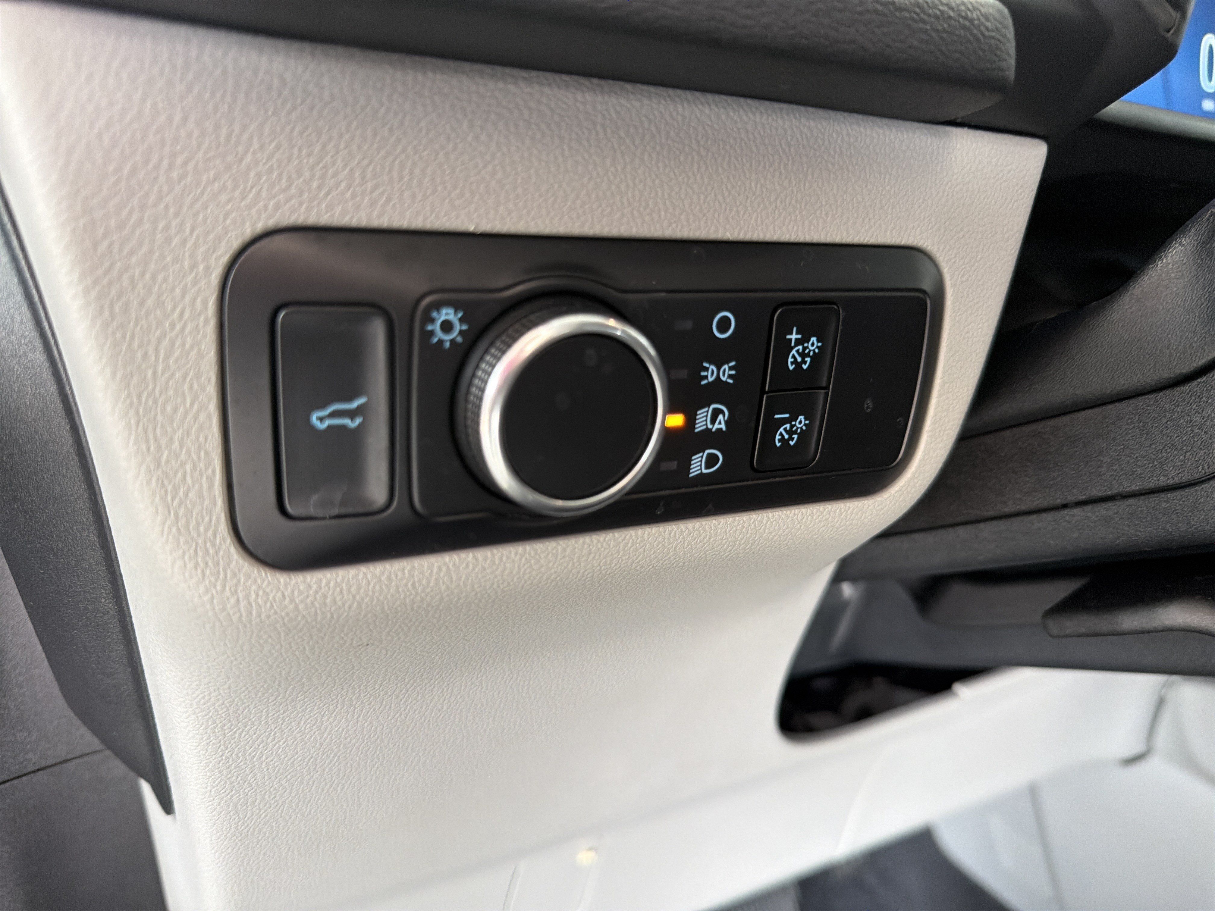 Used 2023 Ford Escape Active w/ Tech Pack #2 AWD/4WD image 31