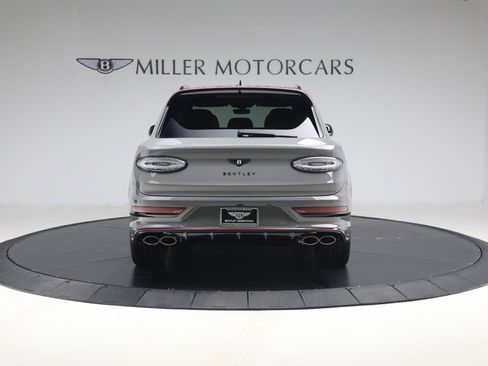 New 2026 Bentley Bentayga Speed image 4
