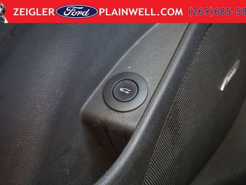 Used 2017 Buick LaCrosse Essence w/ Sun and Shade Package FWD image 31