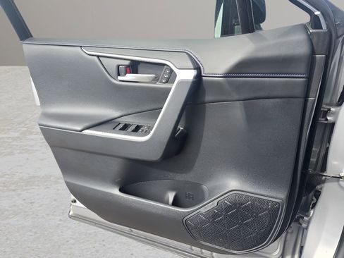 Used 2023 Toyota RAV4 XSE image 15