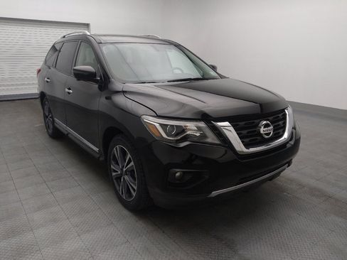 Used 2020 Nissan Pathfinder Platinum image 13