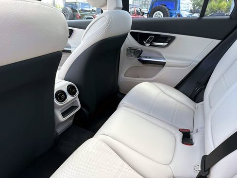 New 2027 Mercedes-Benz GLC 350e 4MATIC image 15
