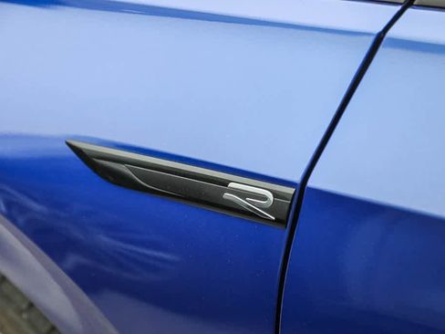 Used 2023 Volkswagen Golf R image 21