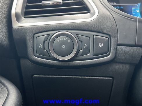 Used 2024 Ford Edge SEL image 16