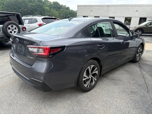 Used 2025 Subaru Legacy Premium AWD/4WD image 5