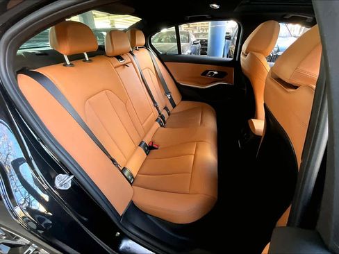 Certified 2025 BMW 330i Sedan image 21