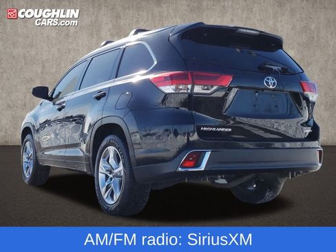 Used 2018 Toyota Highlander Limited Platinum image 6