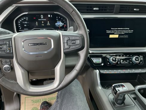 Used 2023 GMC Sierra 1500 Denali w/ Denali Reserve Package AWD/4WD image 11