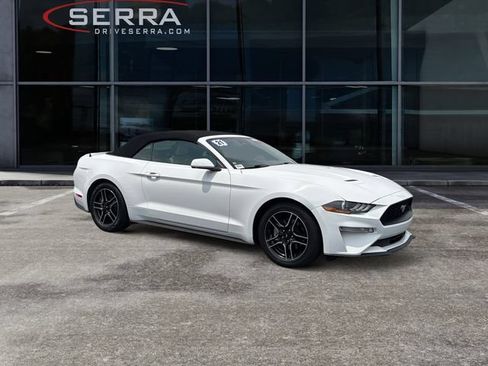 Used 2021 Ford Mustang Premium RWD image 7