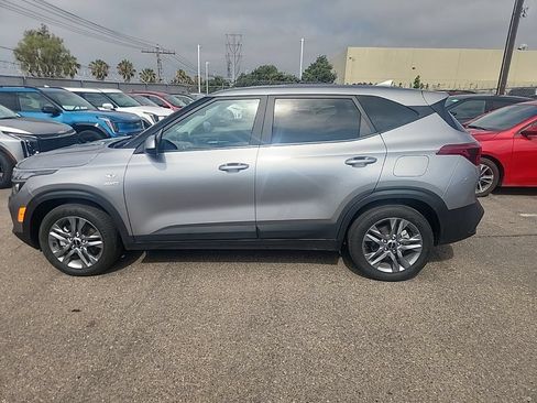 Certified 2023 Kia Seltos LX AWD/4WD image 10