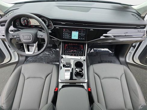 Used 2026 Audi Q7 3.0T Premium Plus w/ Premium Plus Package image 10