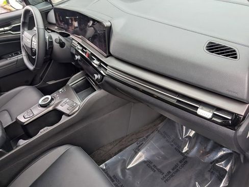 Used 2026 Kia Sportage EX image 23