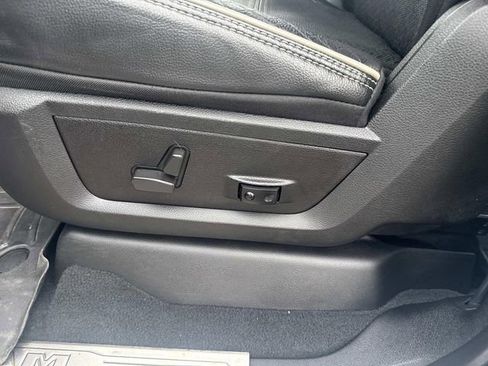 Used 2022 RAM 2500 Laramie AWD/4WD image 19