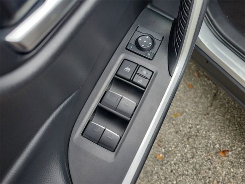 Used 2023 Toyota RAV4 XLE w/ Convenience Package image 15