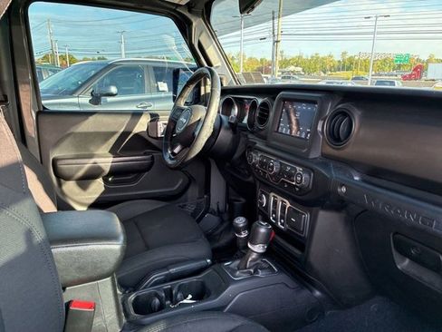 Used 2019 Jeep Wrangler Sport AWD/4WD image 20