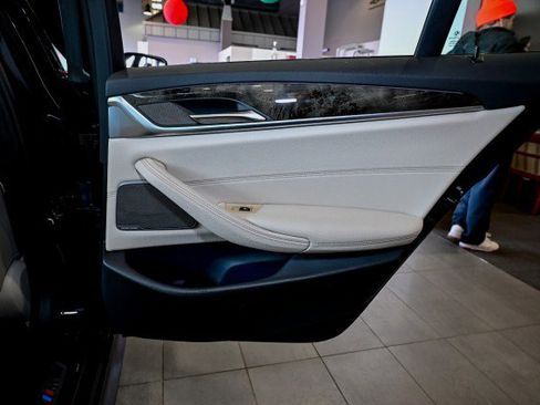 Used 2022 BMW 530i xDrive w/ M Sport Package image 24