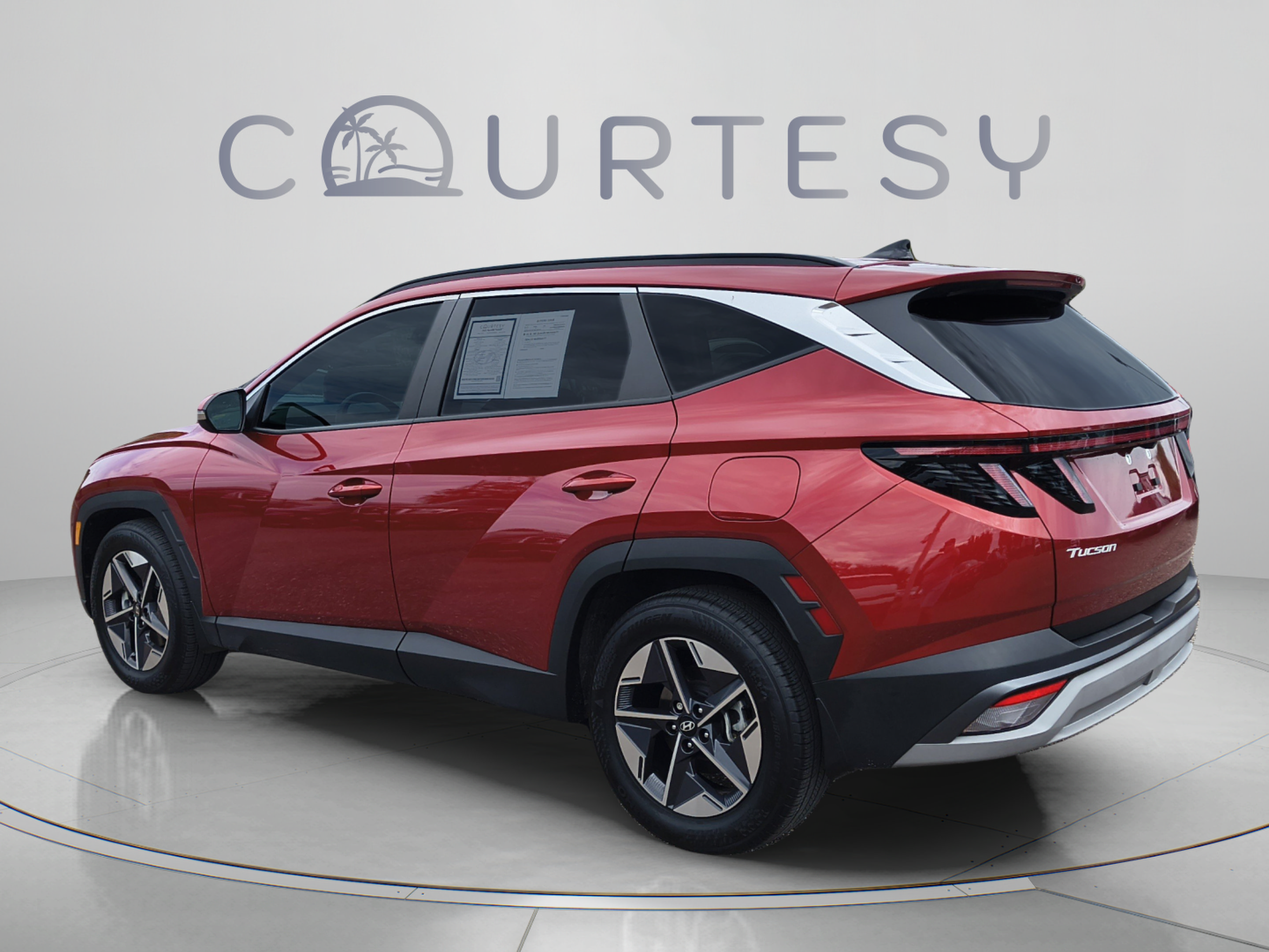 Certified 2025 Hyundai Tucson SEL FWD image 3