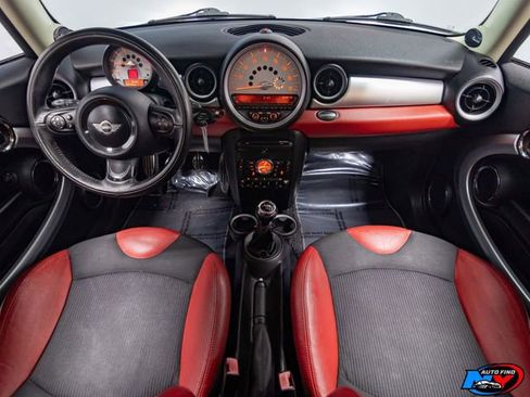 Used 2011 MINI Cooper S image 2