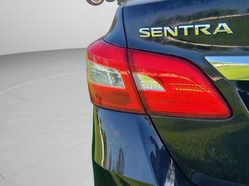 Used 2017 Nissan Sentra SV FWD image 24