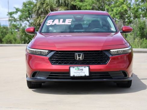 Certified 2023 Honda Accord LX image 2
