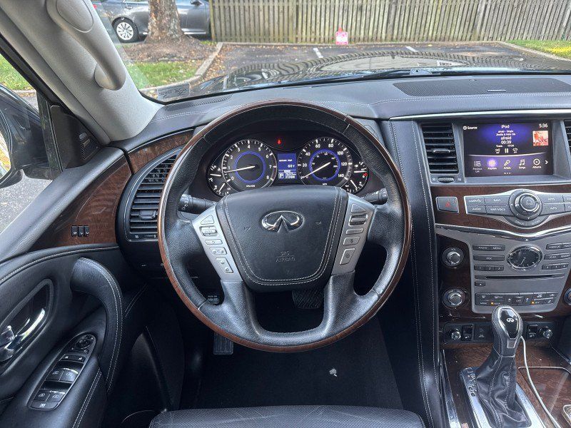 Used 2018 INFINITI QX80 4WD w/ Deluxe Technology Package image 19